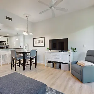 Baytowne Wharf - Observation Point North #555 Destin